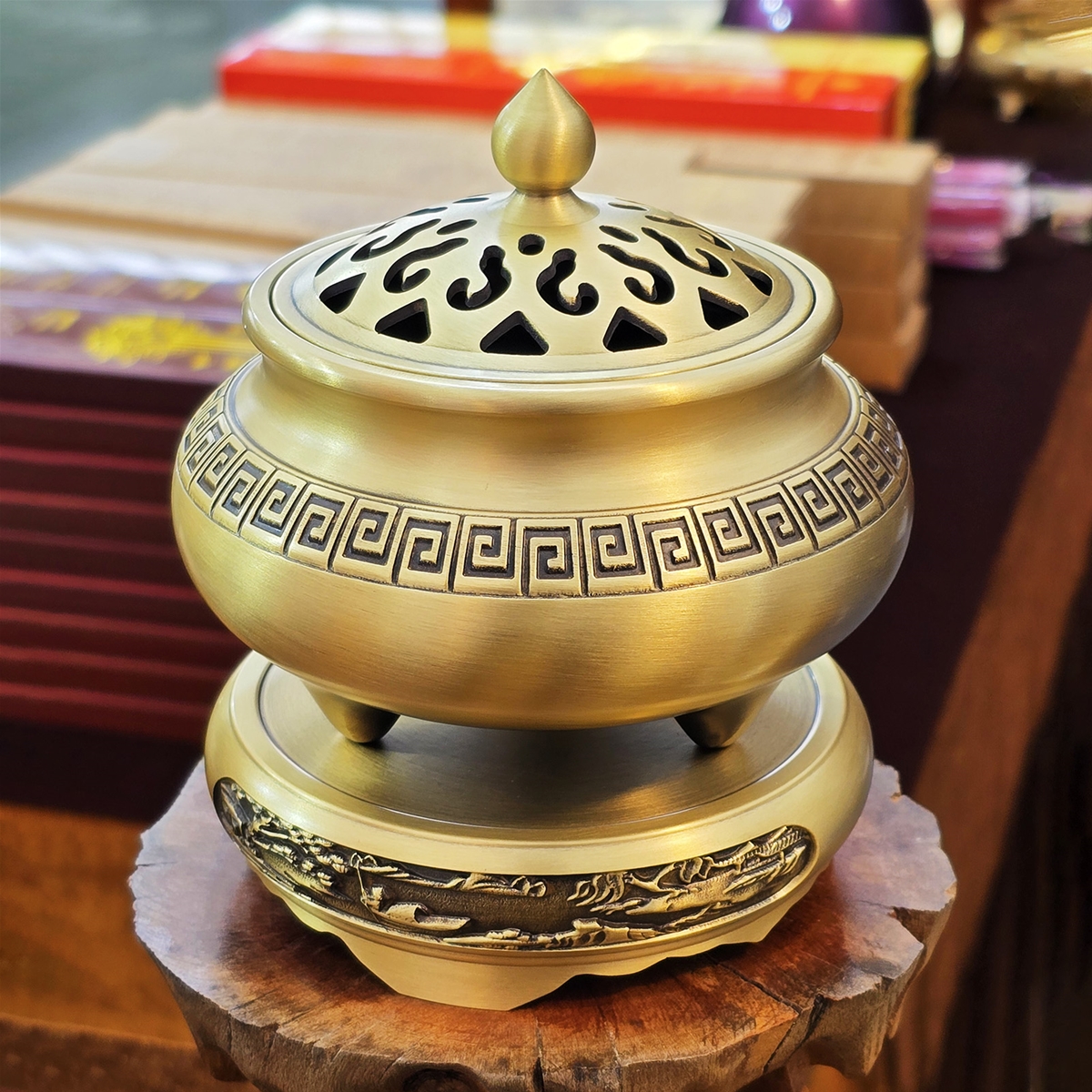 LƯ ĐỒNG VÀNG HOA VĂN VÂN HỒI